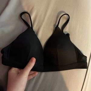 Black Wireless Triangle Lululemon Bra